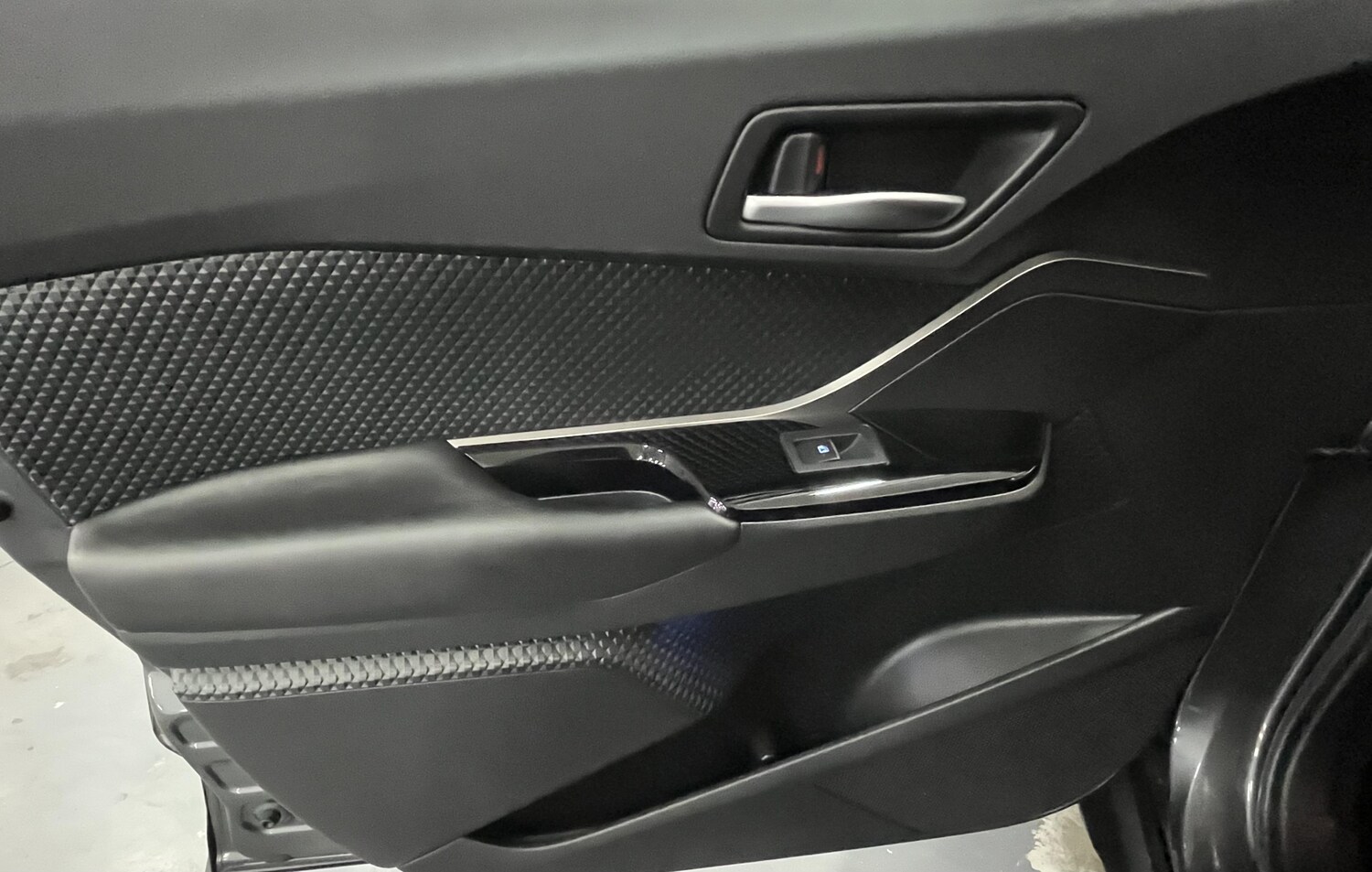 Used Toyota C-HR 2018 for sale - 78171898: Photo 22