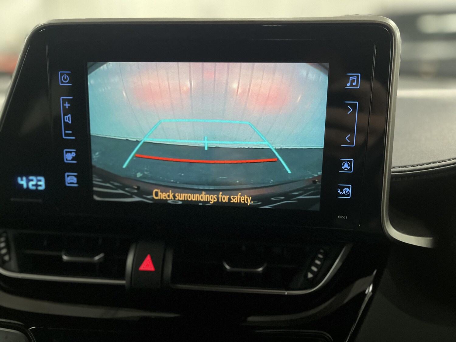 Used Toyota C-HR 2018 for sale - 78171898: Photo 30