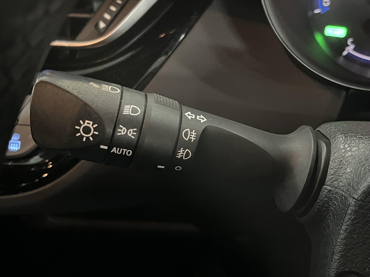 Used Toyota C-HR 2018 for sale - 78171898: Photo 35