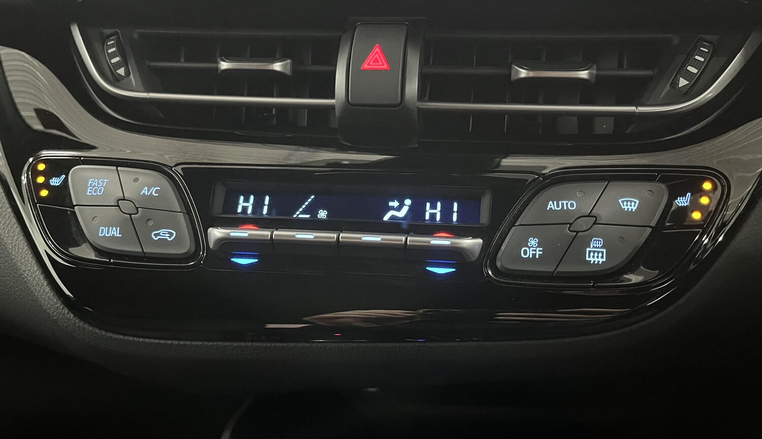 Used Toyota C-HR 2018 for sale - 78171898: Photo 36