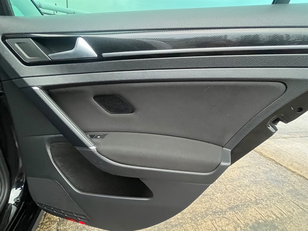 Used Volkswagen Golf 2016 for sale - 76933389: Photo 20