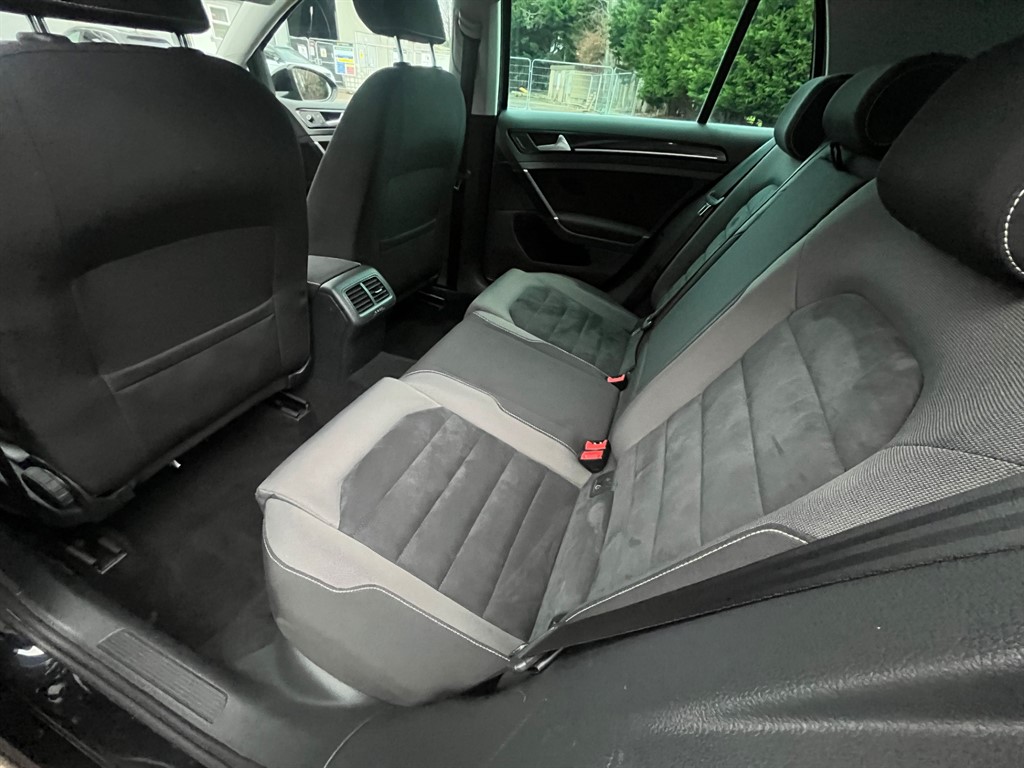 Used Volkswagen Golf 2016 for sale - 76933389: Photo 26