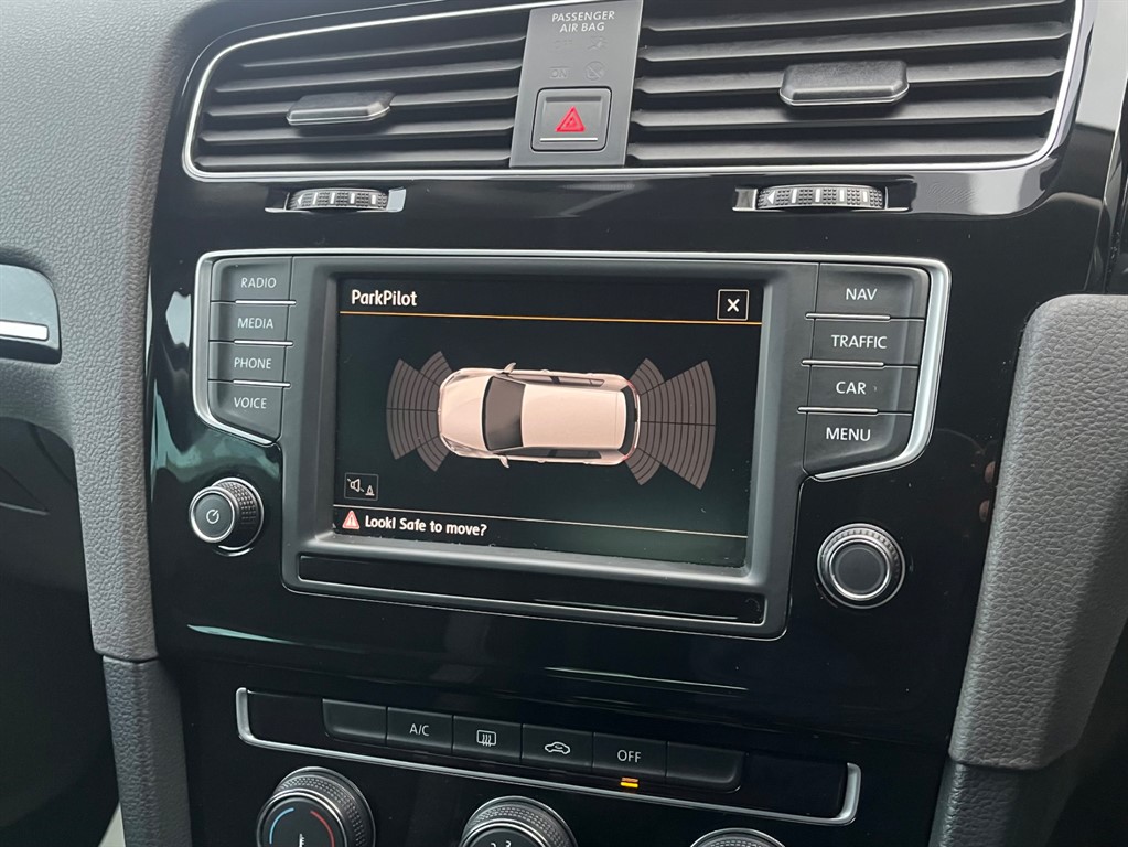 Used Volkswagen Golf 2016 for sale - 76933389: Photo 38