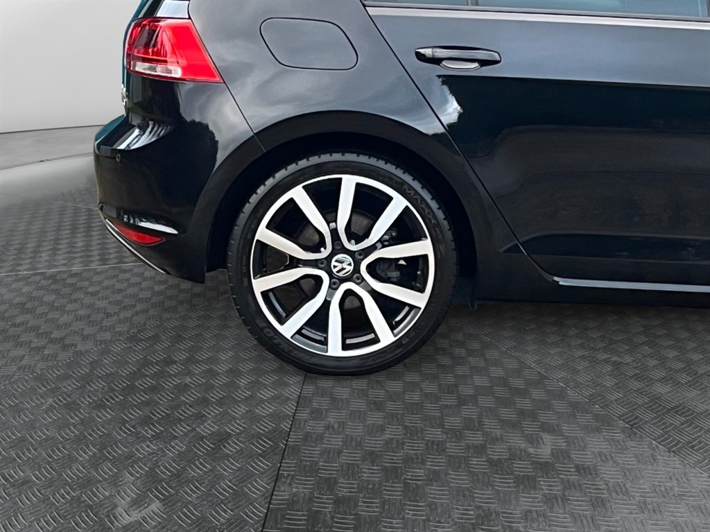 Used Volkswagen Golf 2016 for sale - 76933389: Photo 8
