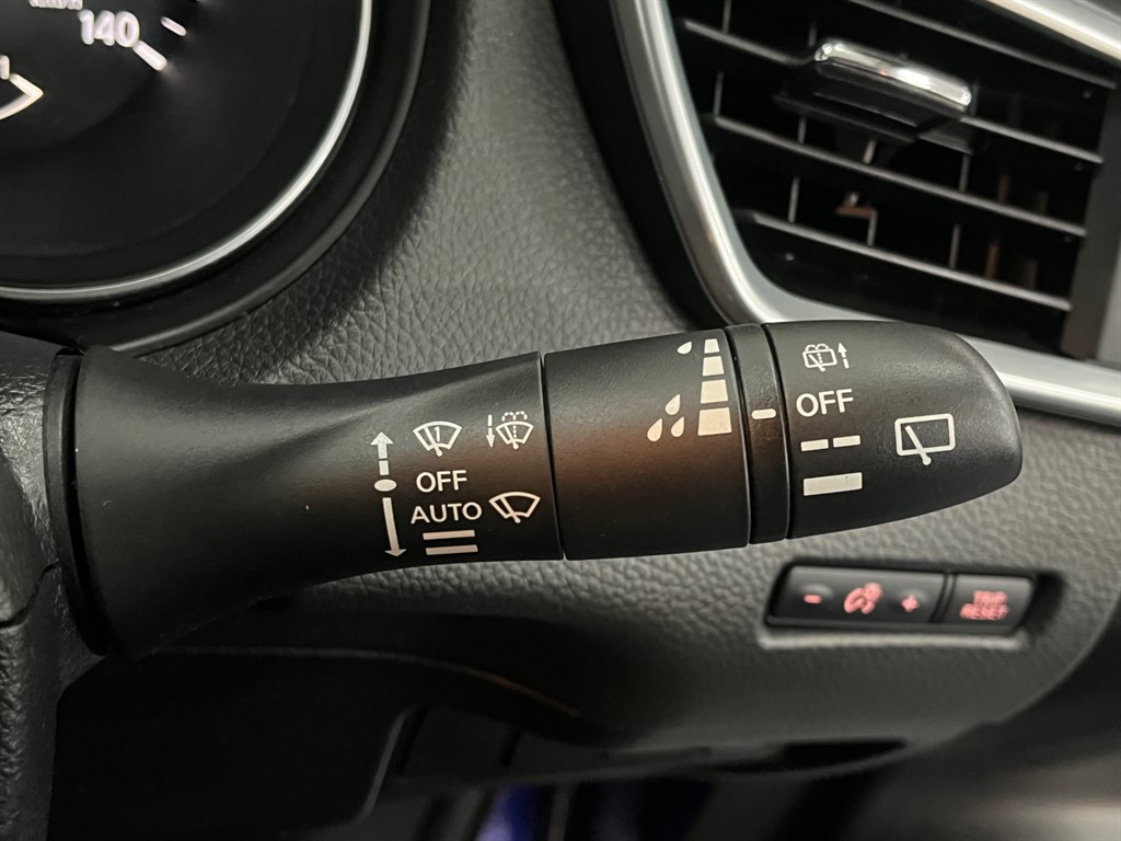 Used Nissan Qashqai 2018 for sale - 77492970: Photo 42