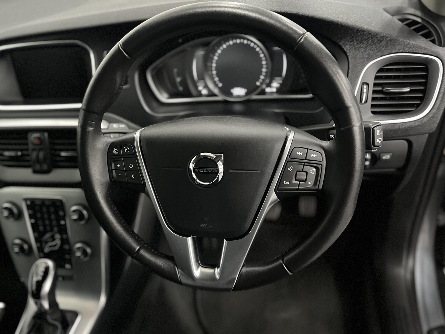 Used Volvo V40 Cross Country for sale - 78149624: Photo 20