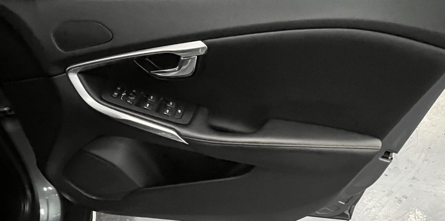 Used Volvo V40 Cross Country for sale - 78149624: Photo 21