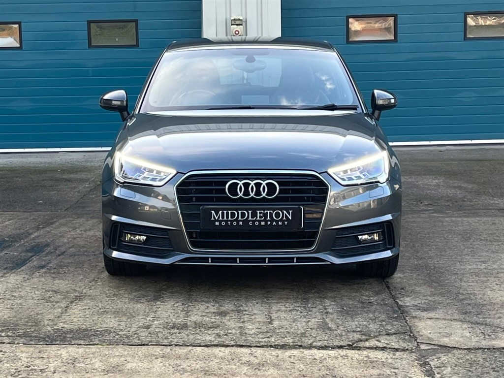 Used Audi A1 2015 for sale - 76661227: Photo 2