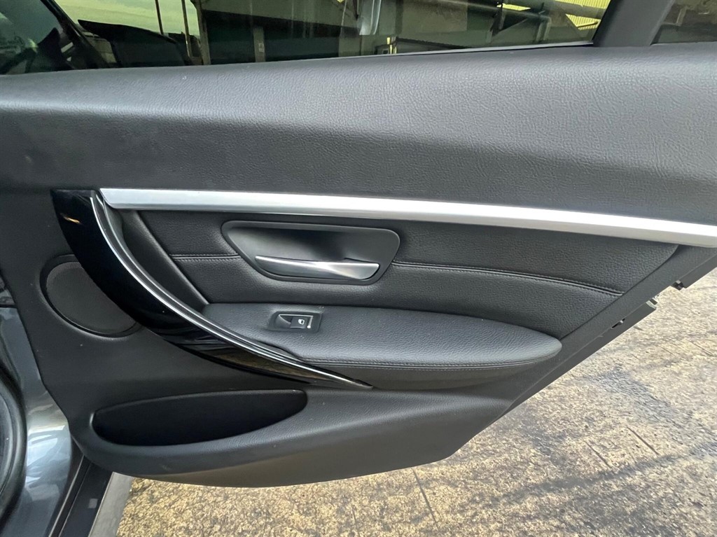 Used BMW 3 Series 2018 for sale - 76780500: Photo 19