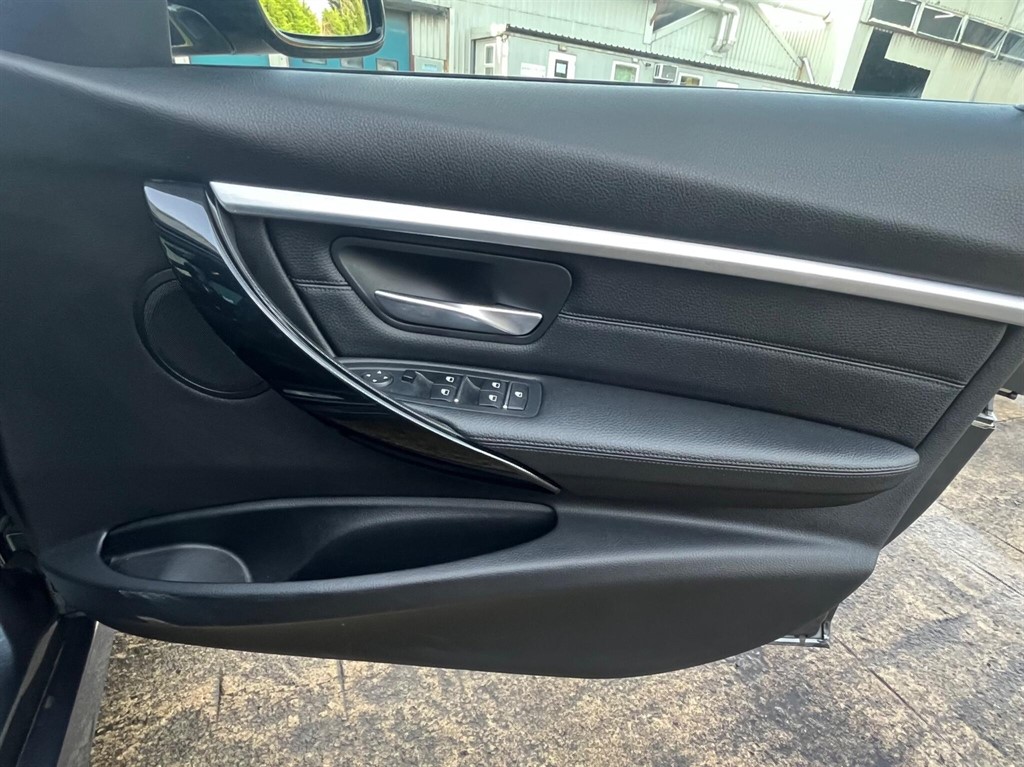 Used BMW 3 Series 2018 for sale - 76780500: Photo 20