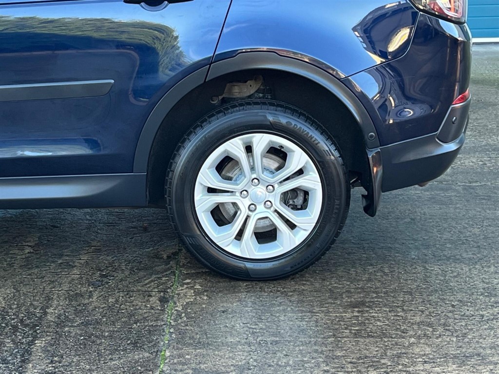 Used Land Rover Discovery Sport 2021 for sale - 76922090: Photo 30