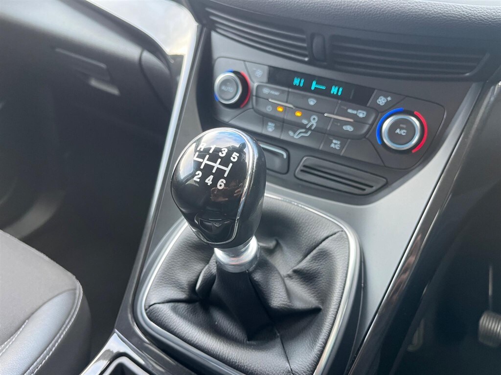 Used Ford Kuga 2017 for sale - 76661229: Photo 14