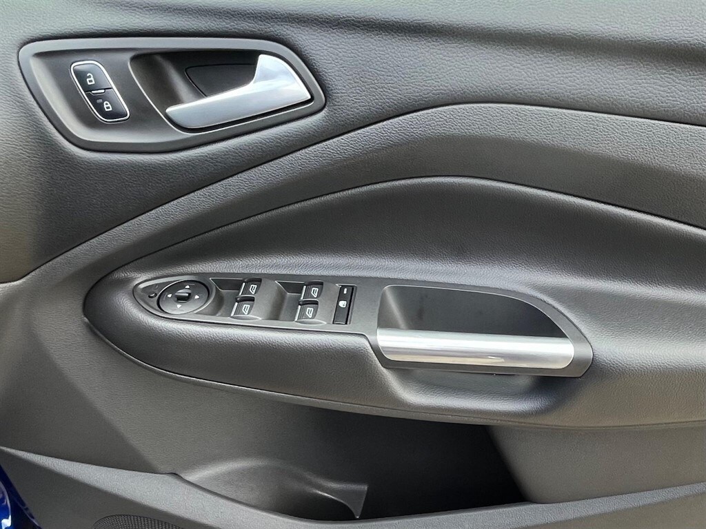 Used Ford Kuga 2017 for sale - 76661229: Photo 30