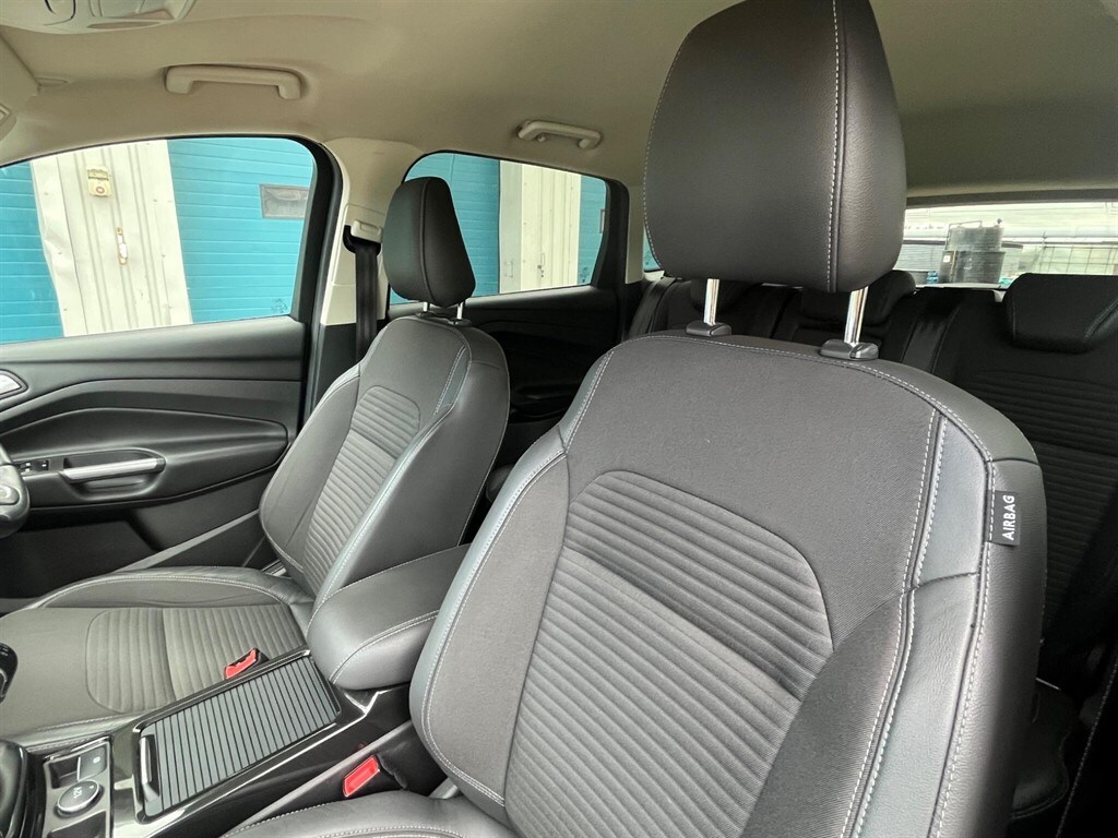 Used Ford Kuga 2017 for sale - 76661229: Photo 45