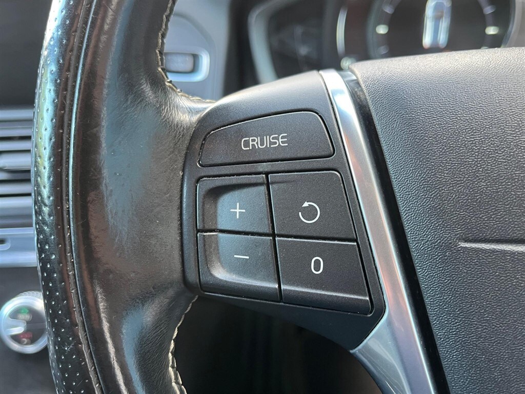 Used Volvo XC60 2015 for sale - 76661226: Photo 25