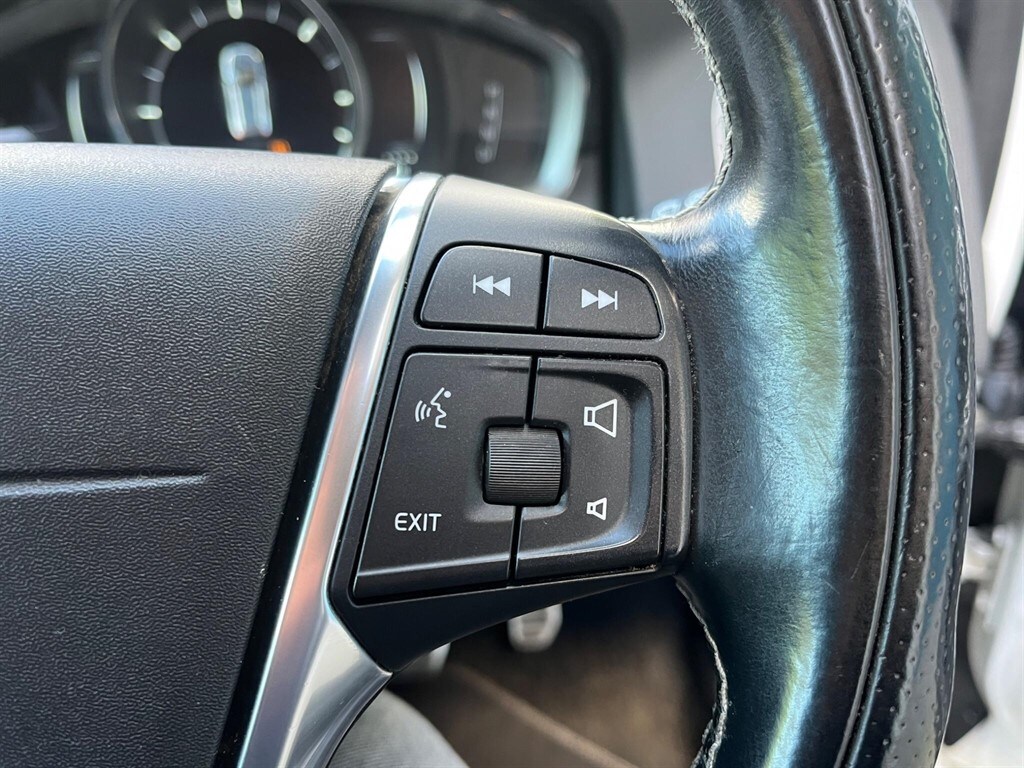 Used Volvo XC60 2015 for sale - 76661226: Photo 26