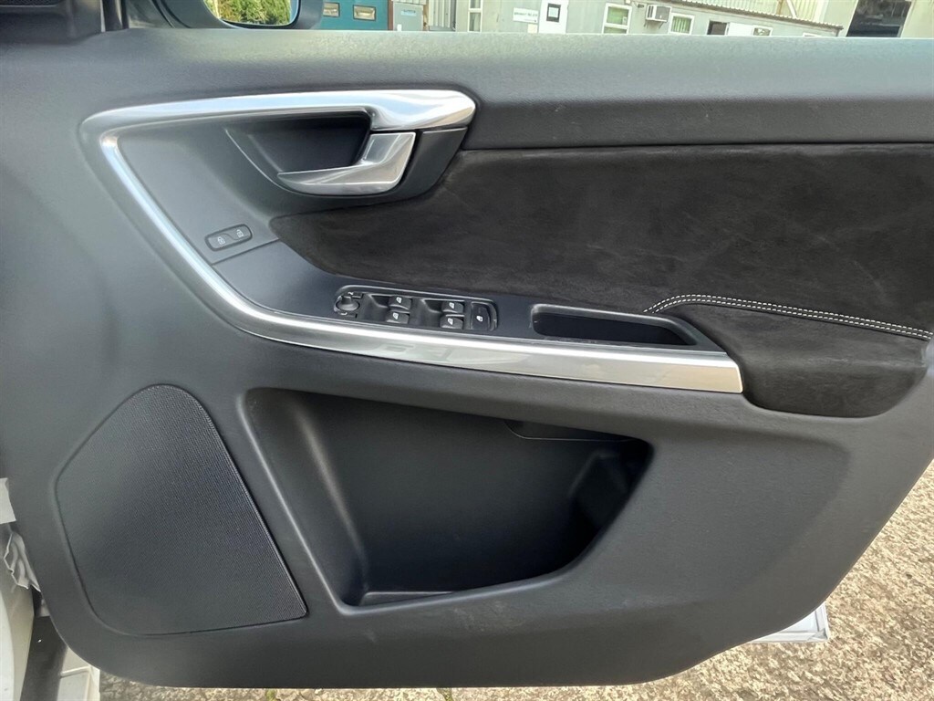 Used Volvo XC60 2015 for sale - 76661226: Photo 31