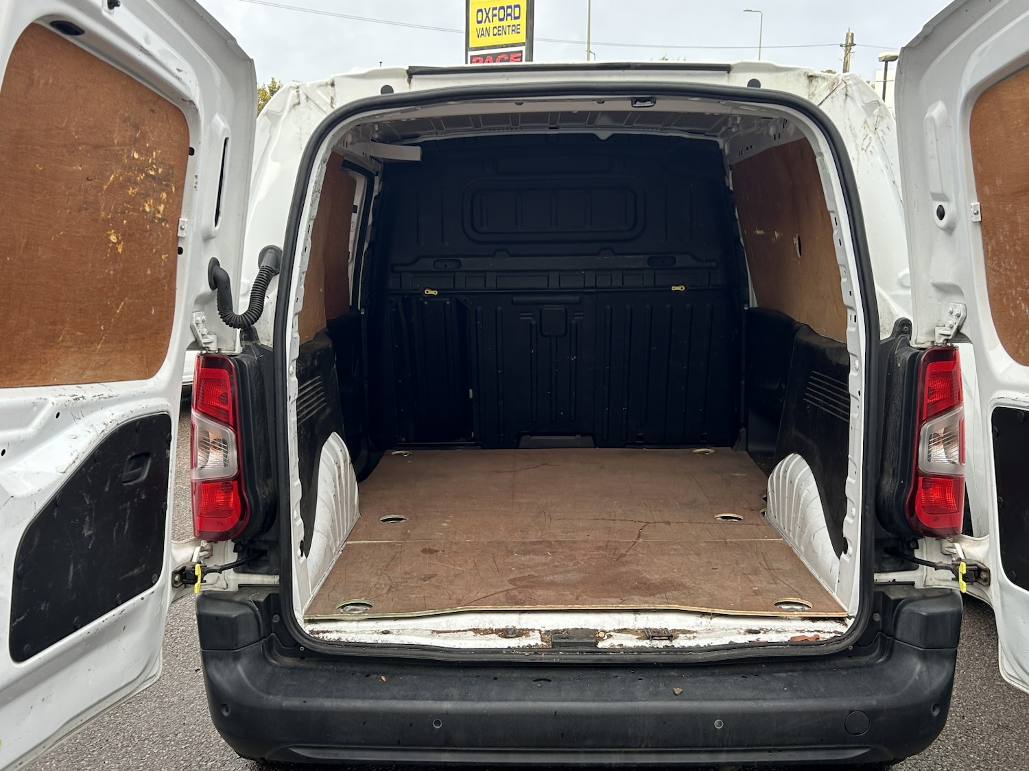 Used Peugeot Partner 2019 for sale - 76422117: Photo 10