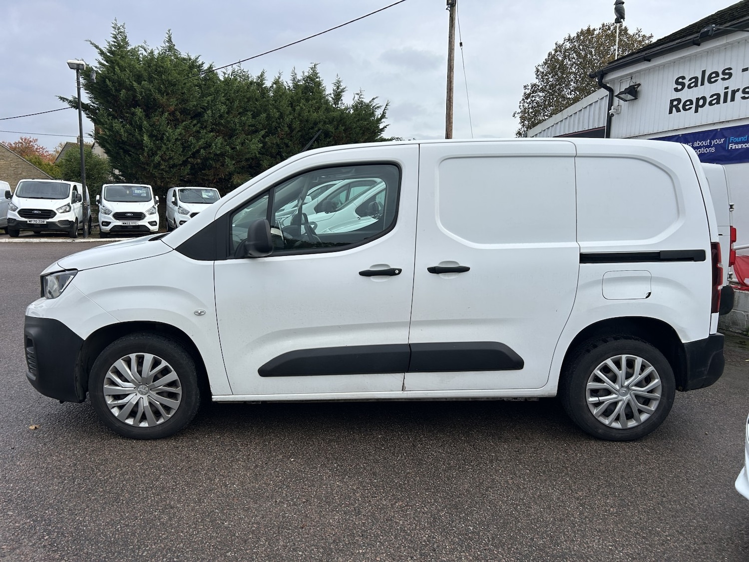 Used Peugeot Partner 2019 for sale - 76422117: Photo 2
