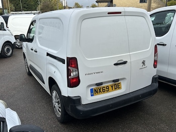 Used Peugeot Partner 2019 for sale - 76422117: Photo