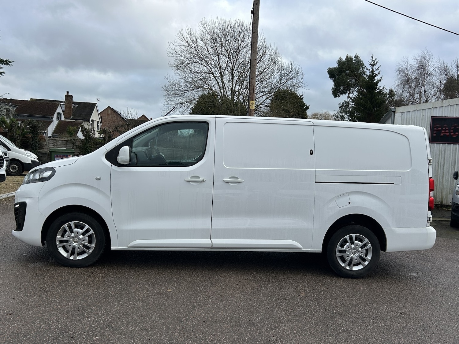 Used Vauxhall Vivaro 2020 for sale - 76896999: Photo 2