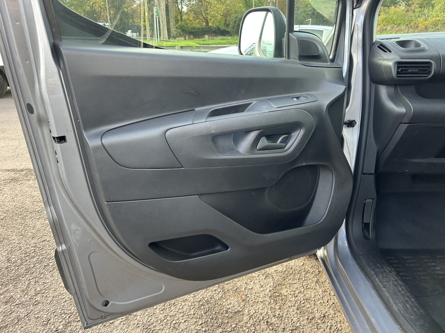 Used Peugeot Partner 2023 for sale - 76198213: Photo 12
