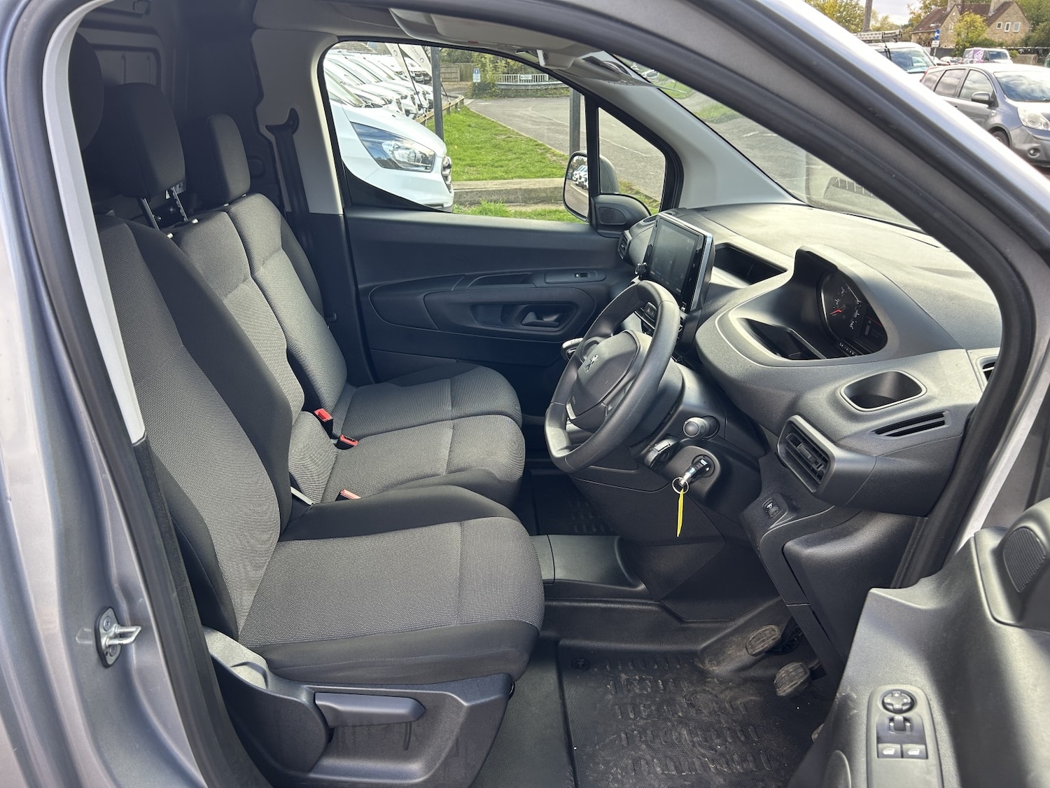 Used Peugeot Partner 2023 for sale - 76198213: Photo 17