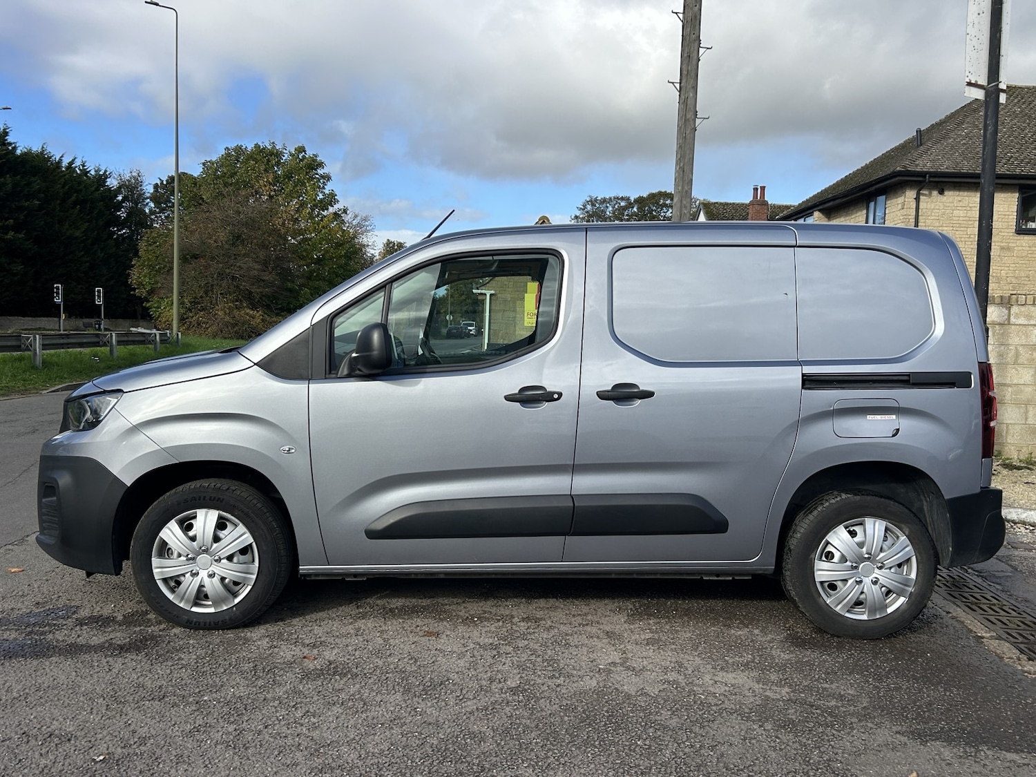 Used Peugeot Partner 2023 for sale - 76198213: Photo 2