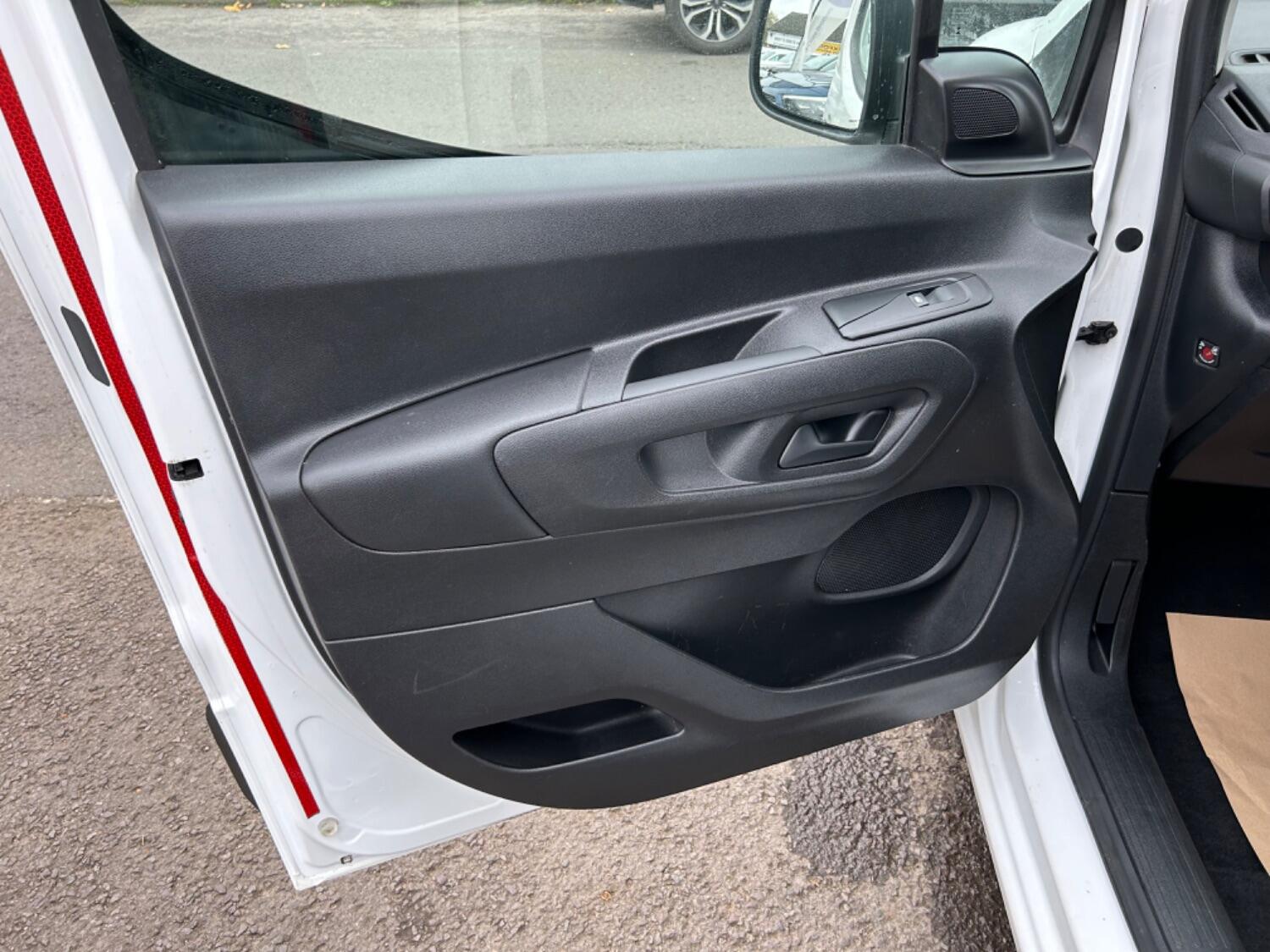 Used Vauxhall Combo 2020 for sale - 76719028: Photo 15