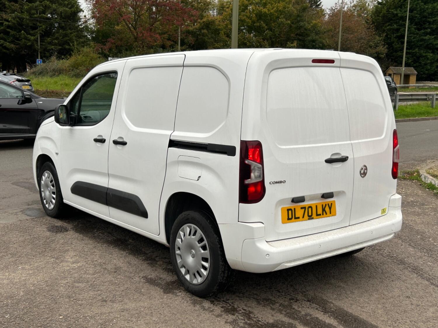 Used Vauxhall Combo 2020 for sale - 76719028: Photo 3