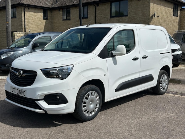 Used Vauxhall Combo 2021 for sale - 75517763: Photo 1