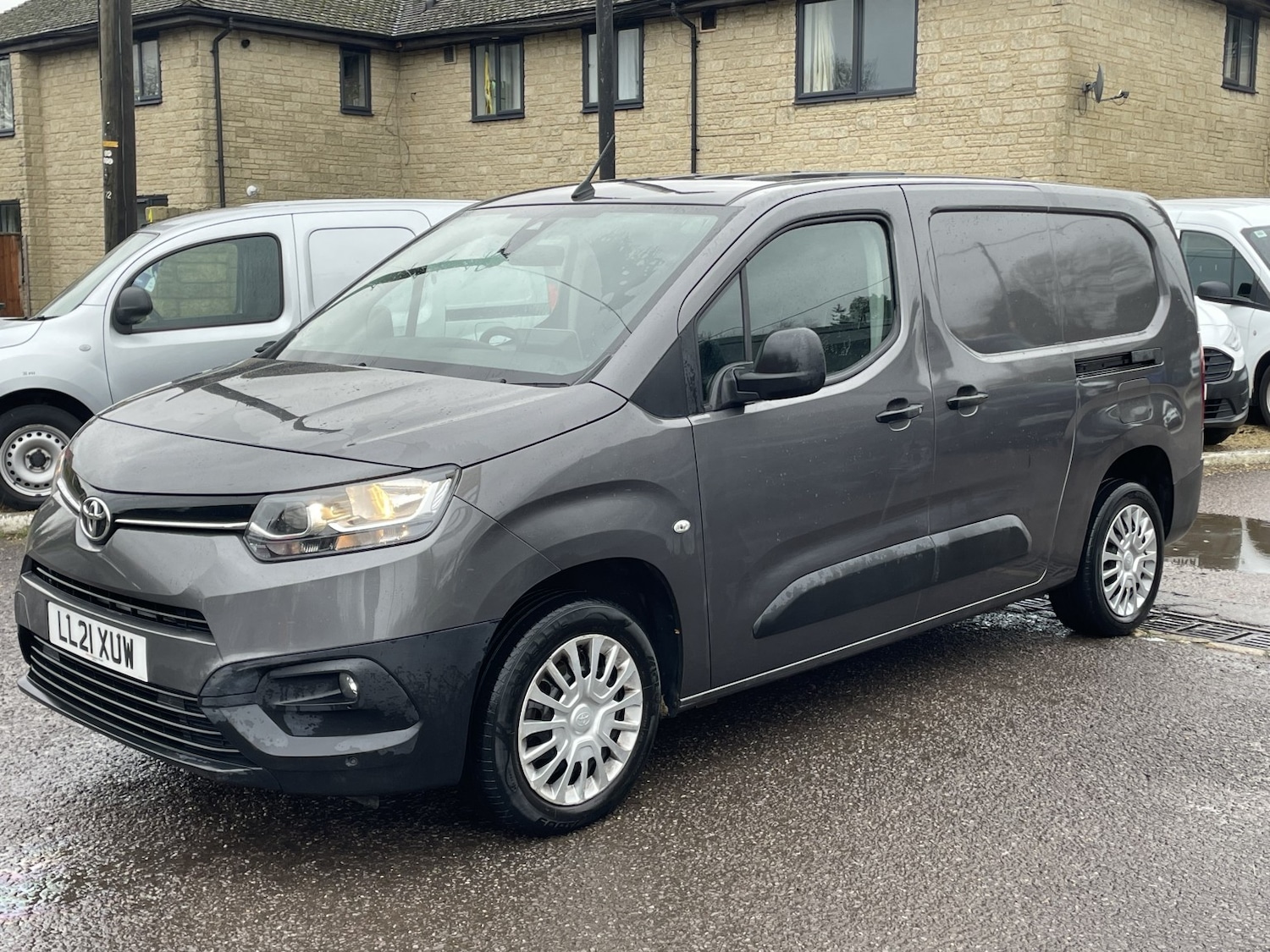 Used Toyota ProAce 2021 for sale - 77296813: Photo 1