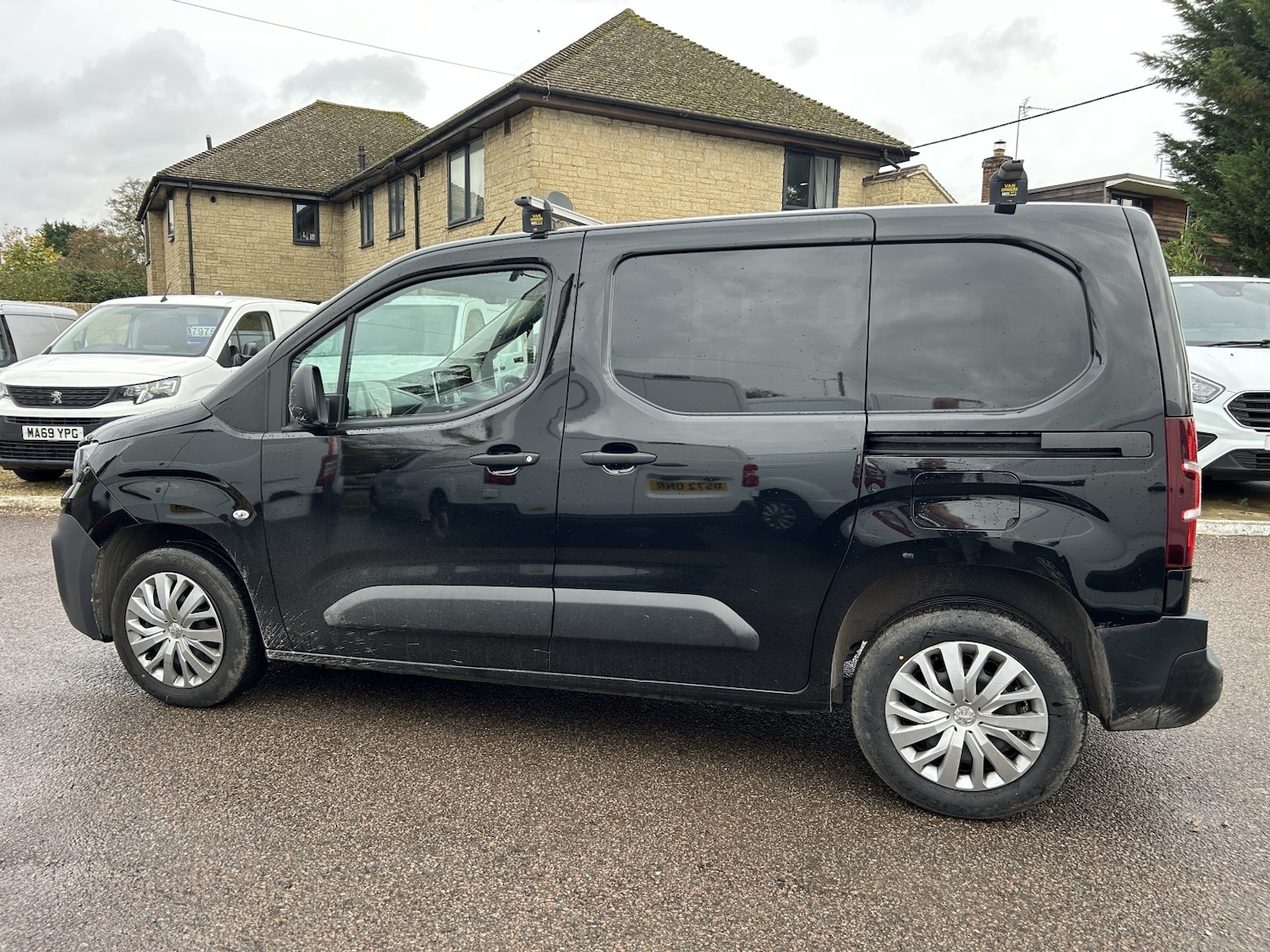 Used Peugeot Partner 2020 for sale - 76431040: Photo 2