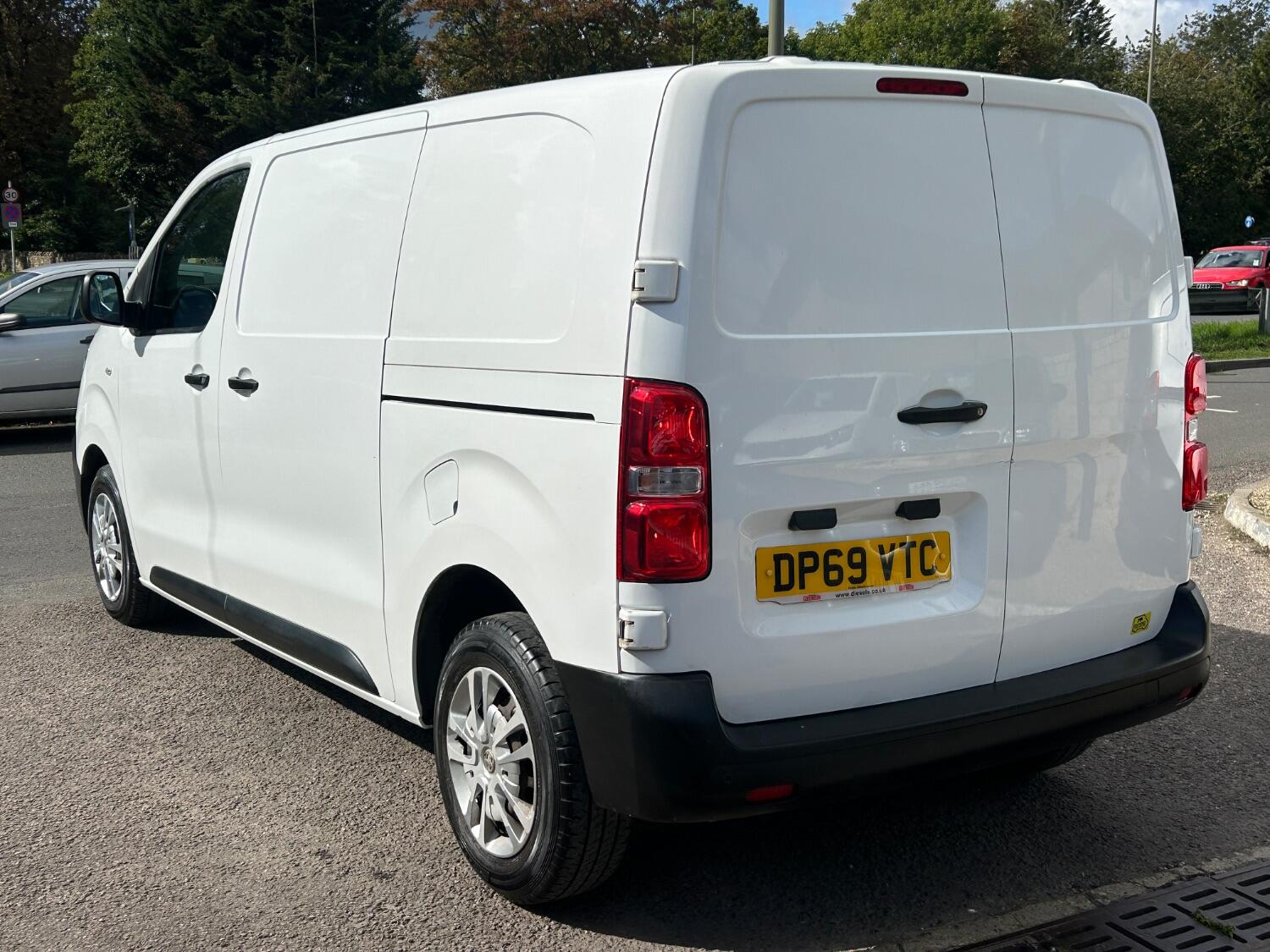 Used Vauxhall Vivaro 2019 for sale - 76030732: Photo 3