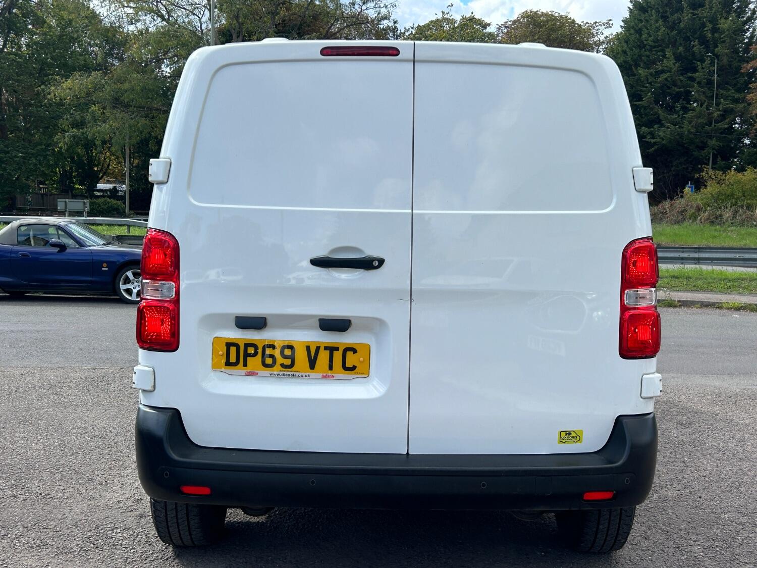 Used Vauxhall Vivaro 2019 for sale - 76030732: Photo 4