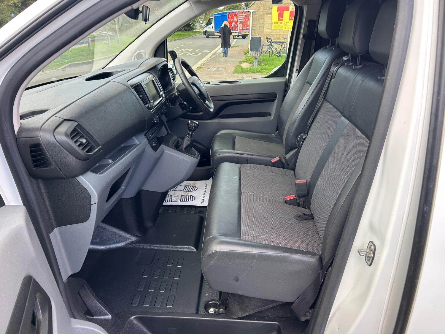 Used Vauxhall Vivaro 2019 for sale - 76030732: Photo 9