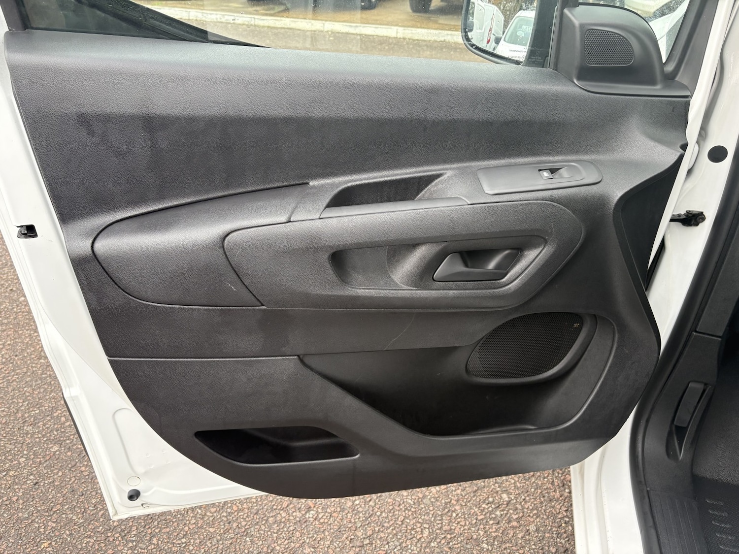 Used Peugeot Partner 2019 for sale - 76536705: Photo 11