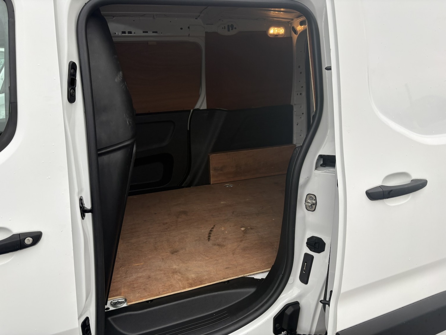 Used Peugeot Partner 2019 for sale - 76536705: Photo 12