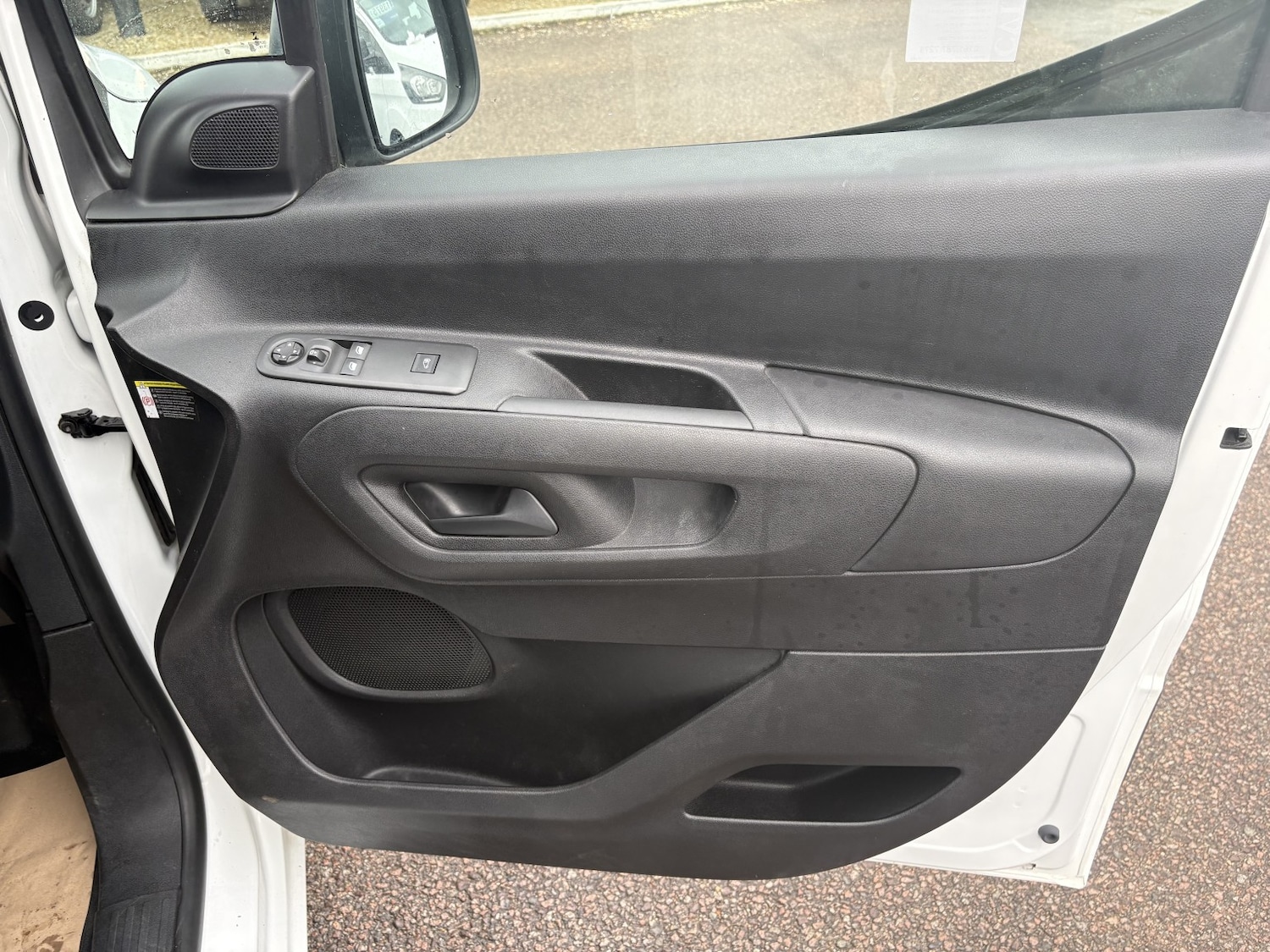 Used Peugeot Partner 2019 for sale - 76536705: Photo 18