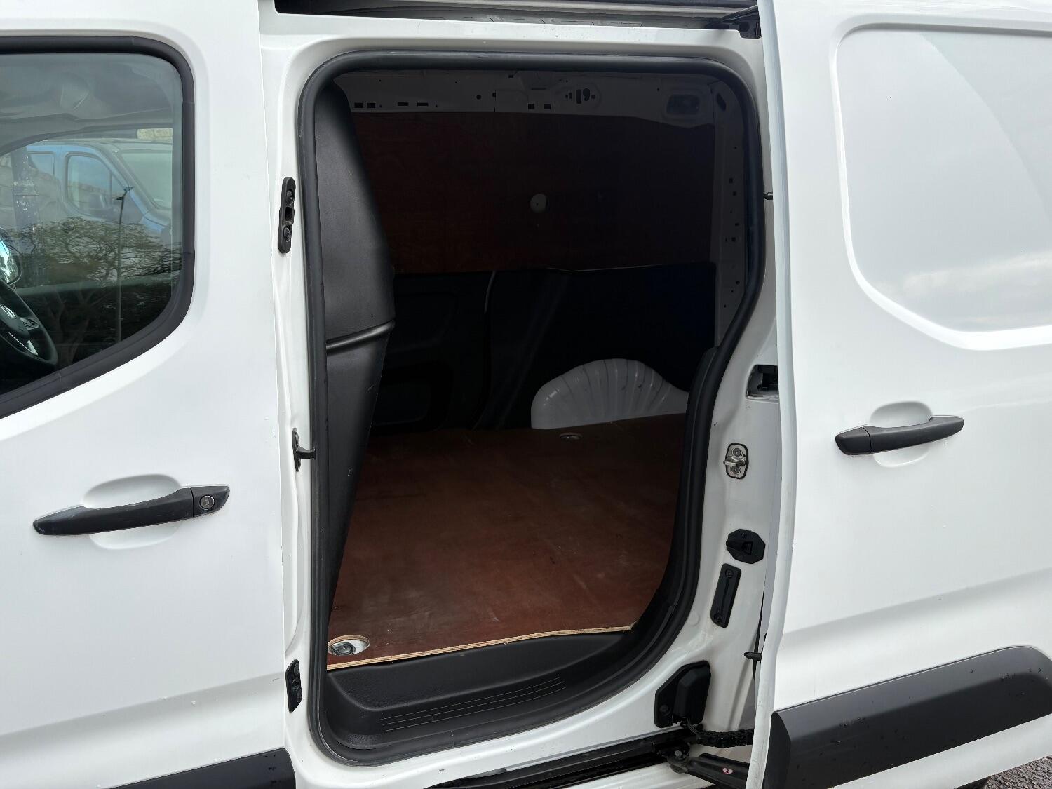 Used Vauxhall Combo 2020 for sale - 76164500: Photo 12