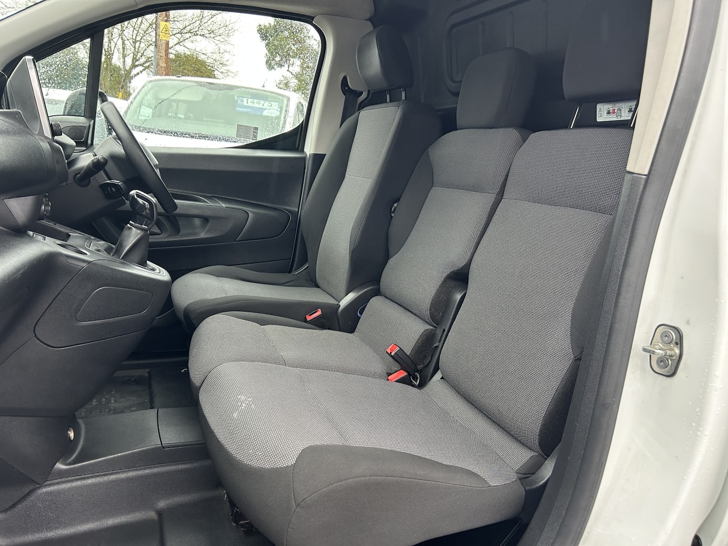 Used Peugeot Partner 2019 for sale - 76799145: Photo 11