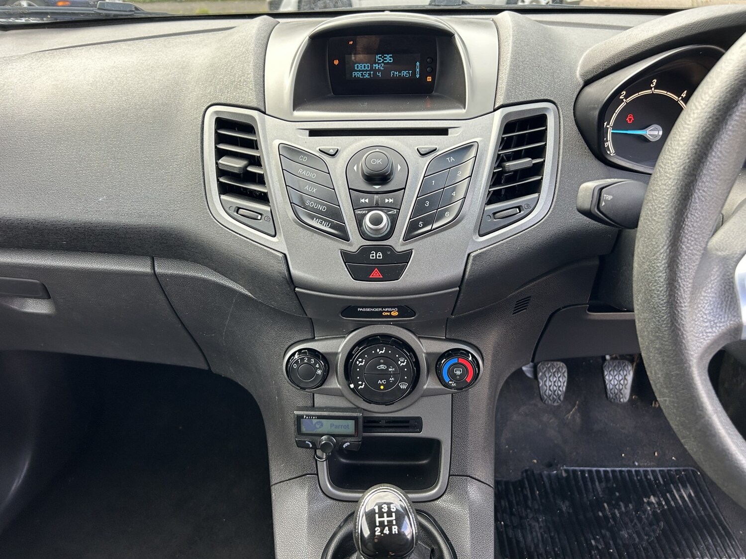 Used Ford Fiesta Van 2014 for sale - 76387385: Photo 18