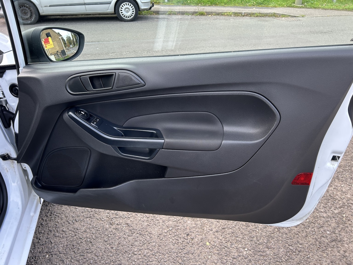 Used Ford Fiesta Van 2014 for sale - 76387385: Photo 21