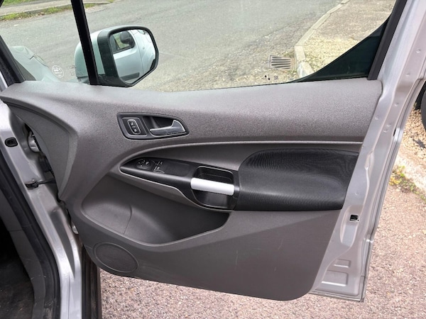 Used Ford Transit Connect 2020 for sale - 76120274: Photo 17