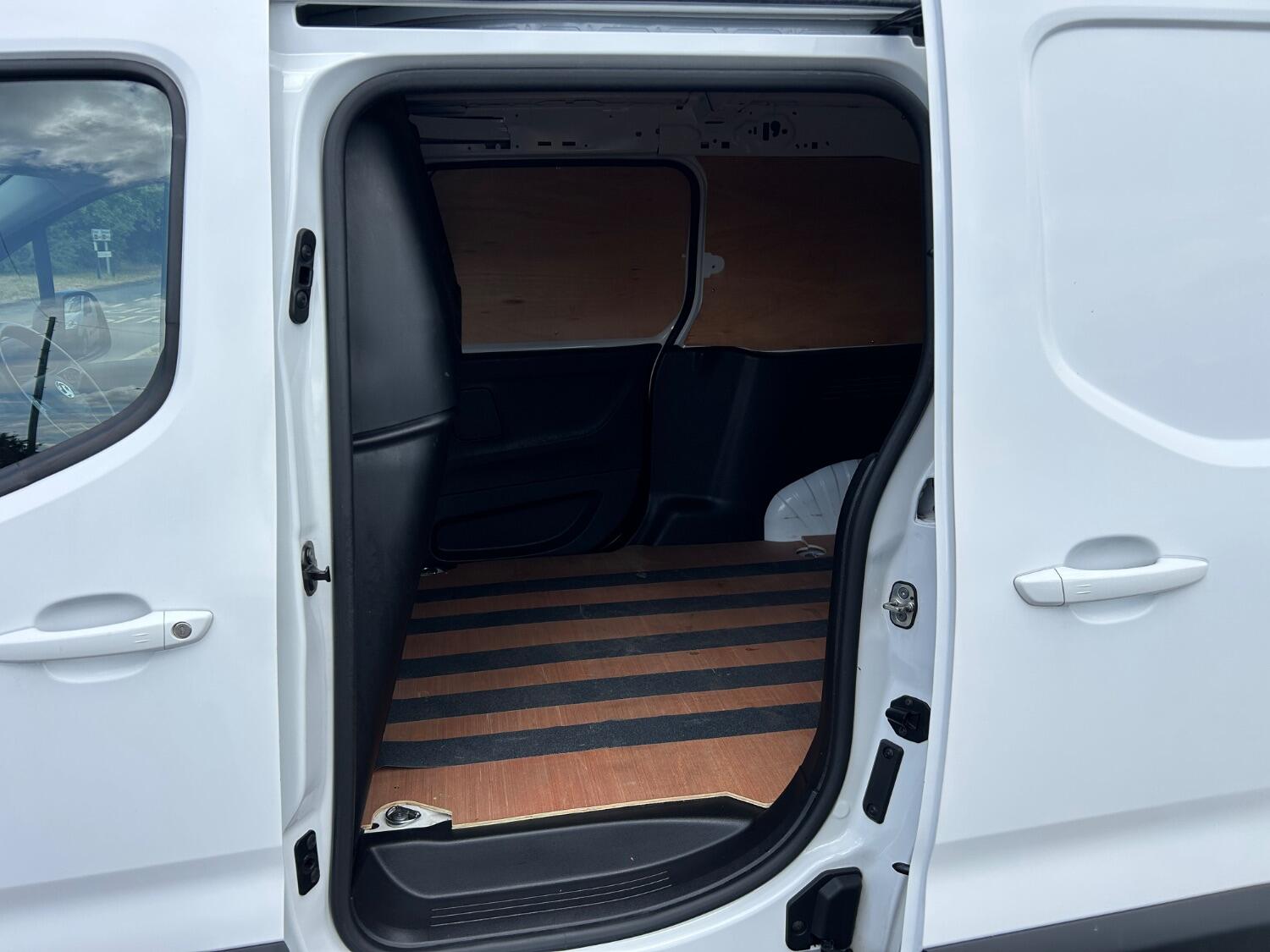 Used Vauxhall Combo 2021 for sale - 77464860: Photo 12