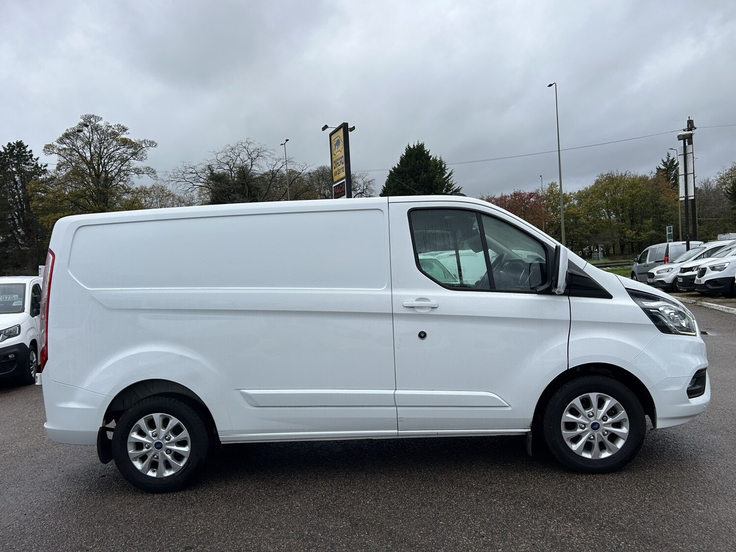 Used Ford Transit Custom 2022 for sale - 76536850: Photo 8