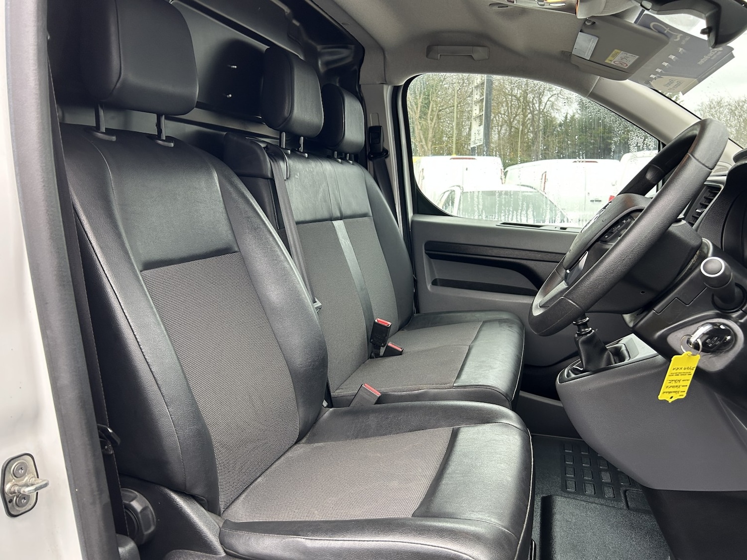 Used Vauxhall Vivaro 2019 for sale - 76897007: Photo 18