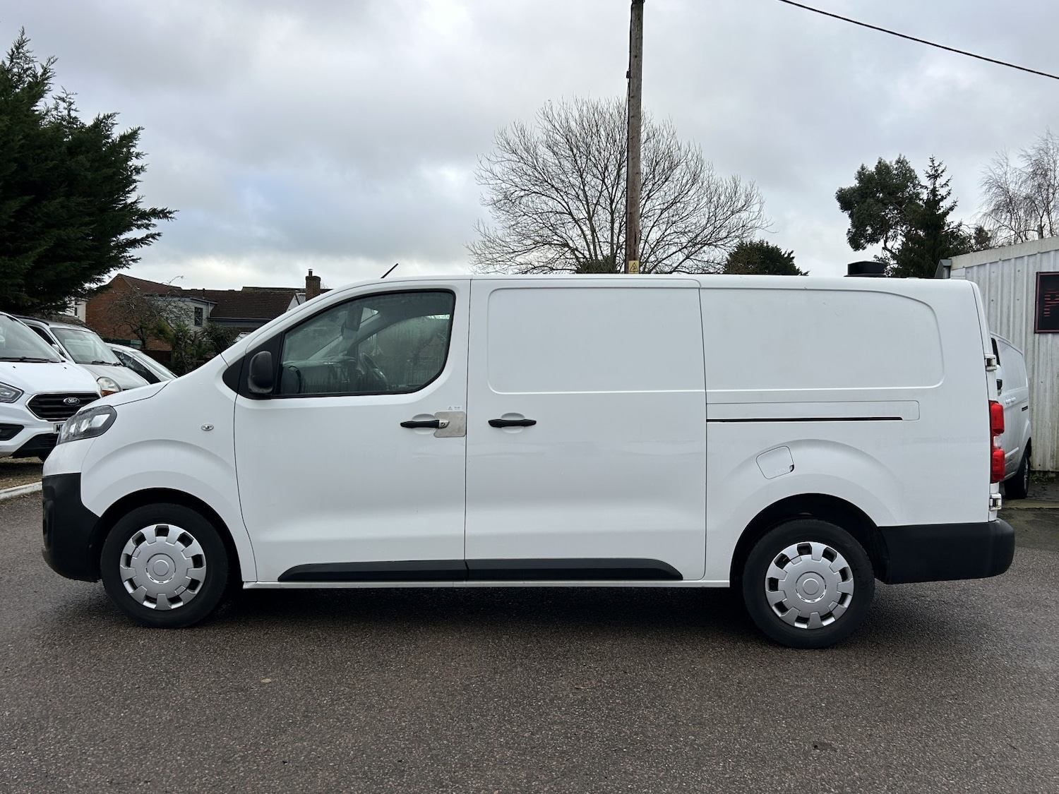 Used Vauxhall Vivaro 2019 for sale - 76897007: Photo 2