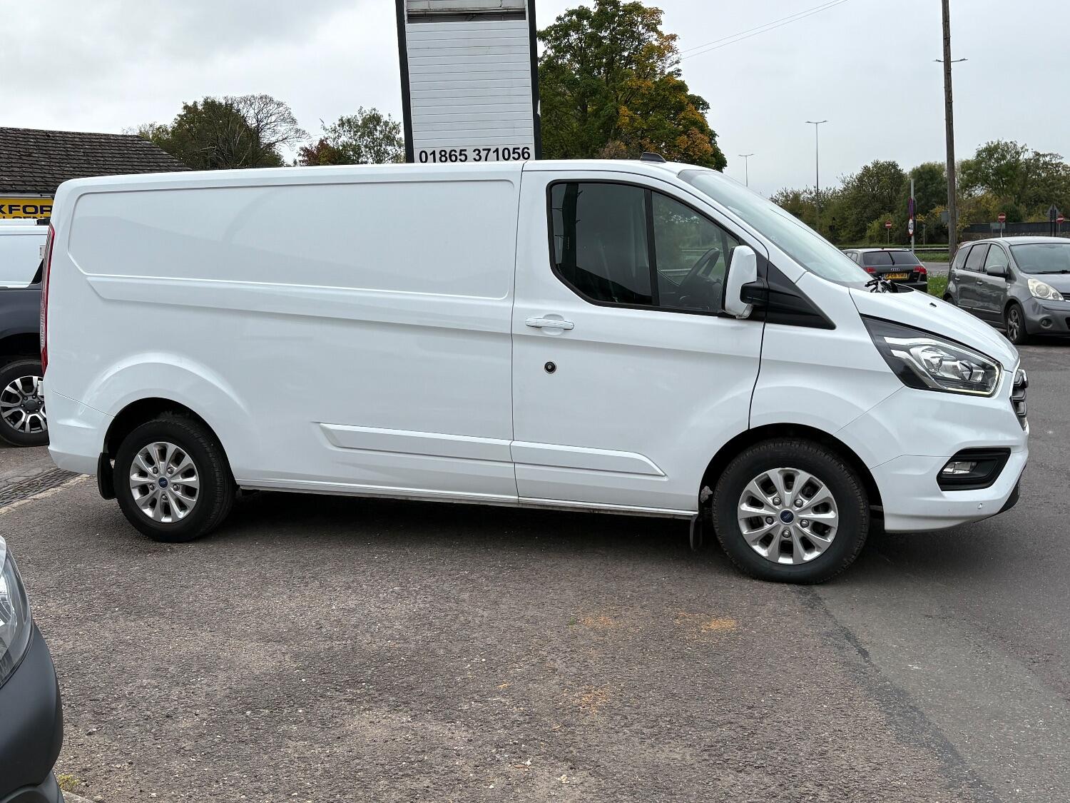 Used Ford Transit Custom 2022 for sale - 76198219: Photo 2