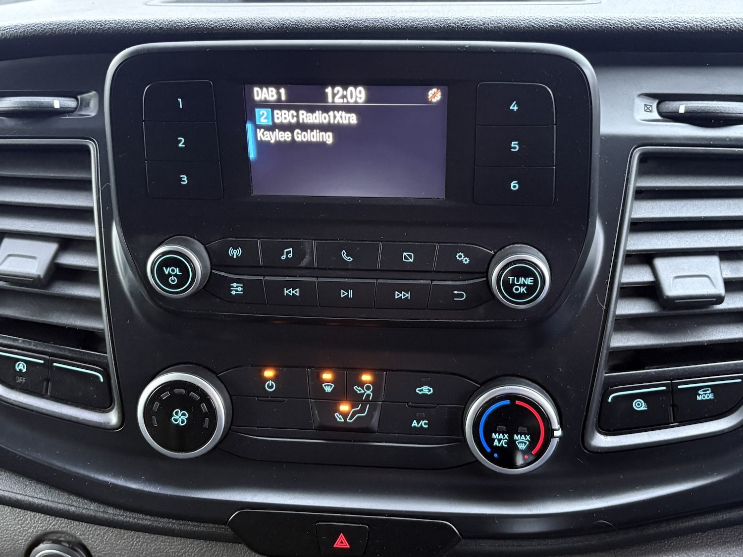 Used Ford Transit Custom 2020 for sale - 76536848: Photo 16